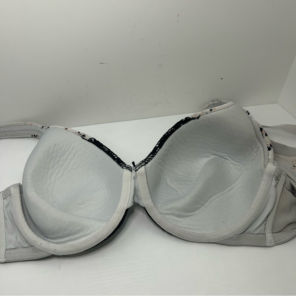 Cacique Lane Bryant Lightly Lined Full Coverage Gray & Black Floral Bra 40C - Picture 10 of 15